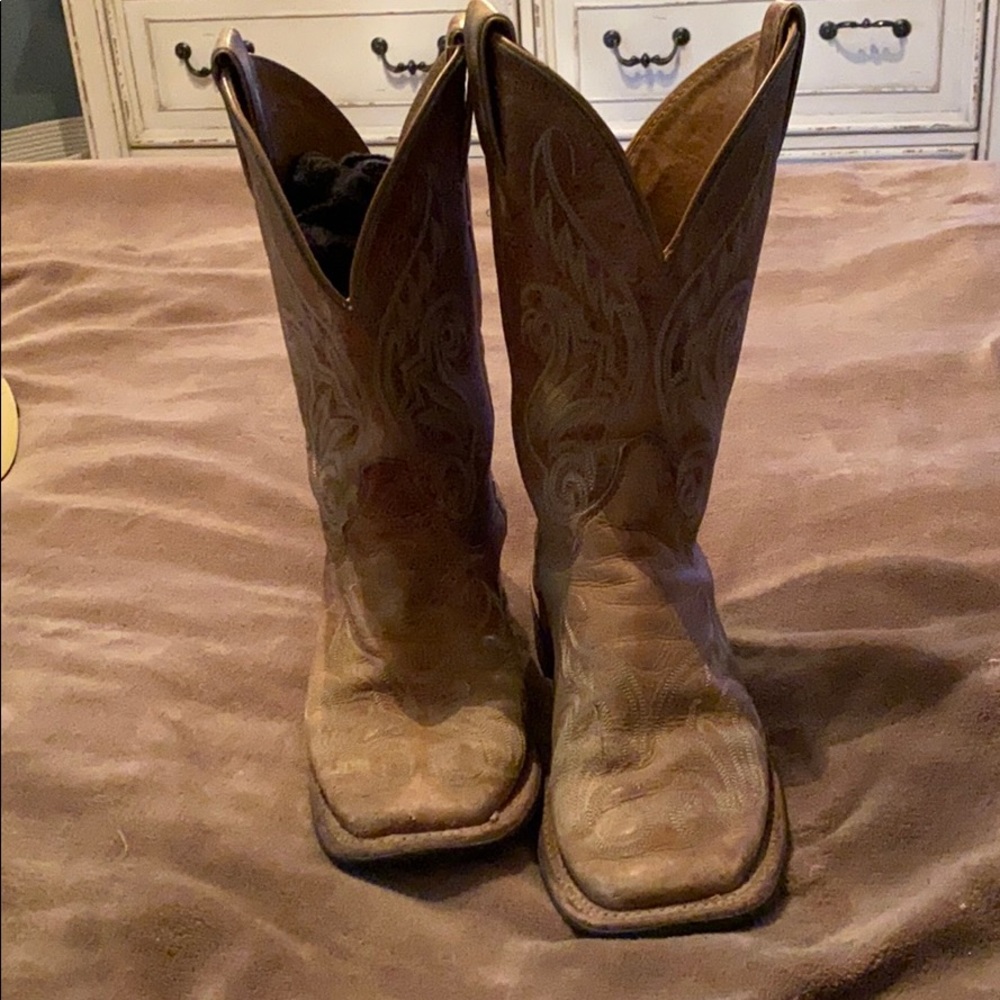 Women’s boots